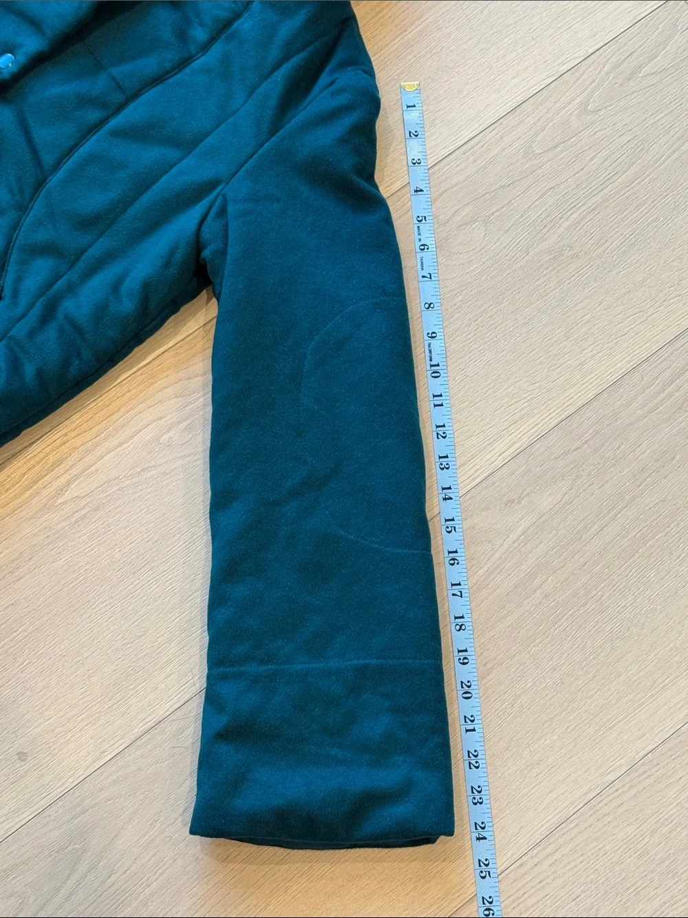 TSE 100% Cashmere Long Sleeved Snap Front Jacket